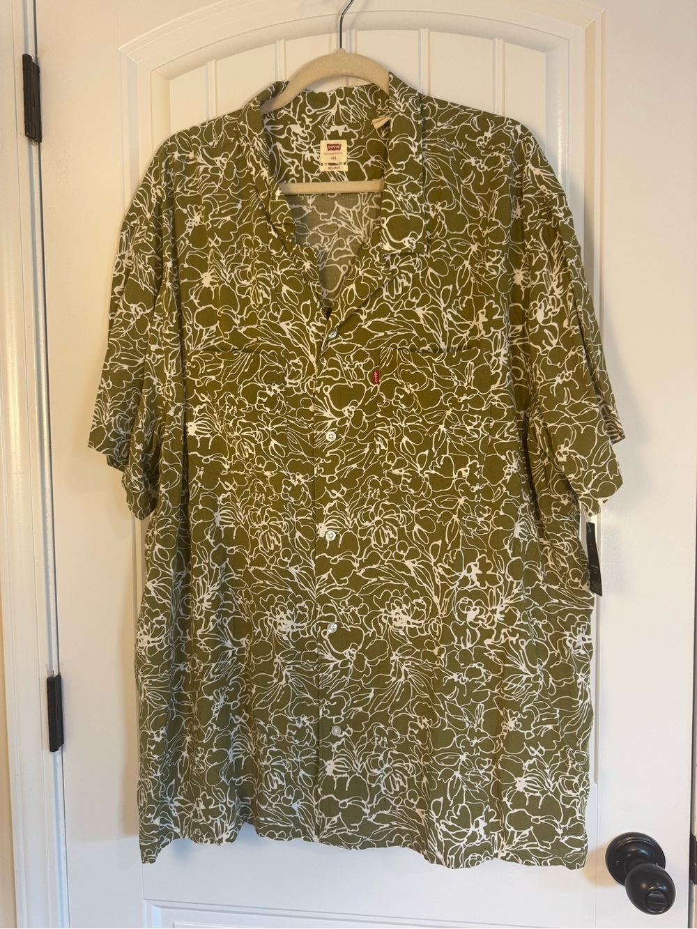 Levi's Olive & White Floral Short-Sleeve Button-Up Shirt